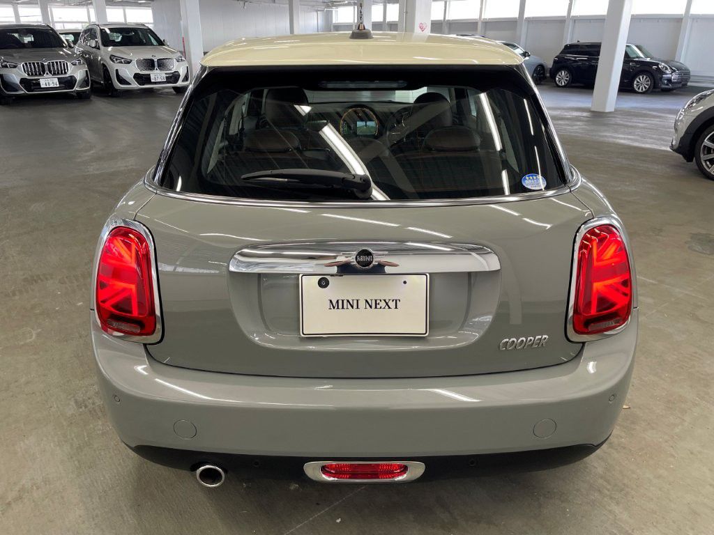 F55 MINI Cooper 5-Door Hatch LCI