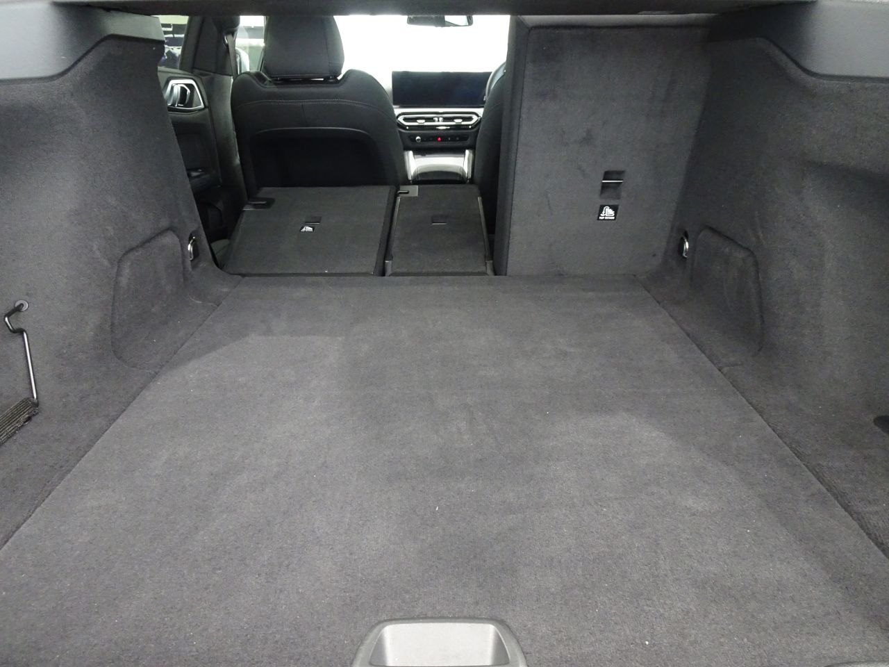 G26 i4 eDrive40 RHD