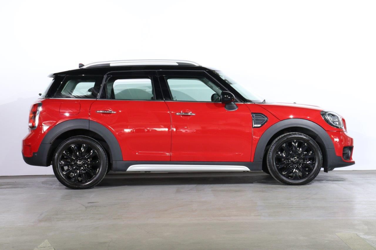 MINI CROSSOVER COOPER D