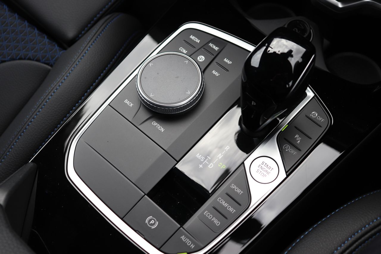 F40 118d Sports Hatch 5-door B47 2.0d