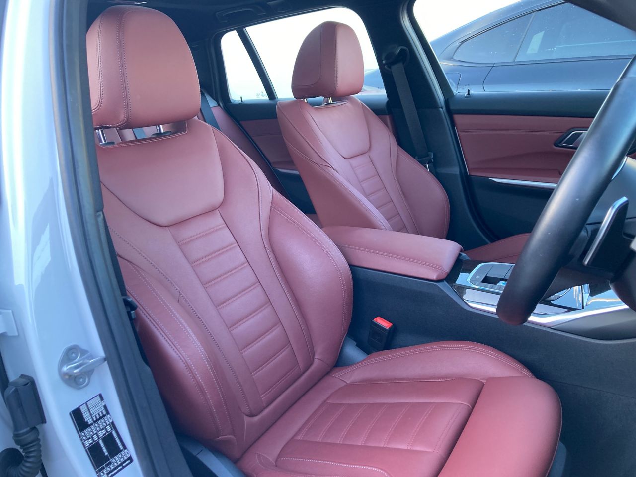 G21 320i RHD