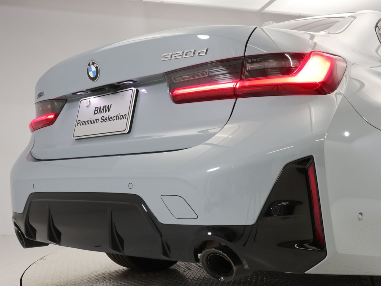 320d xDrive Berline RHD