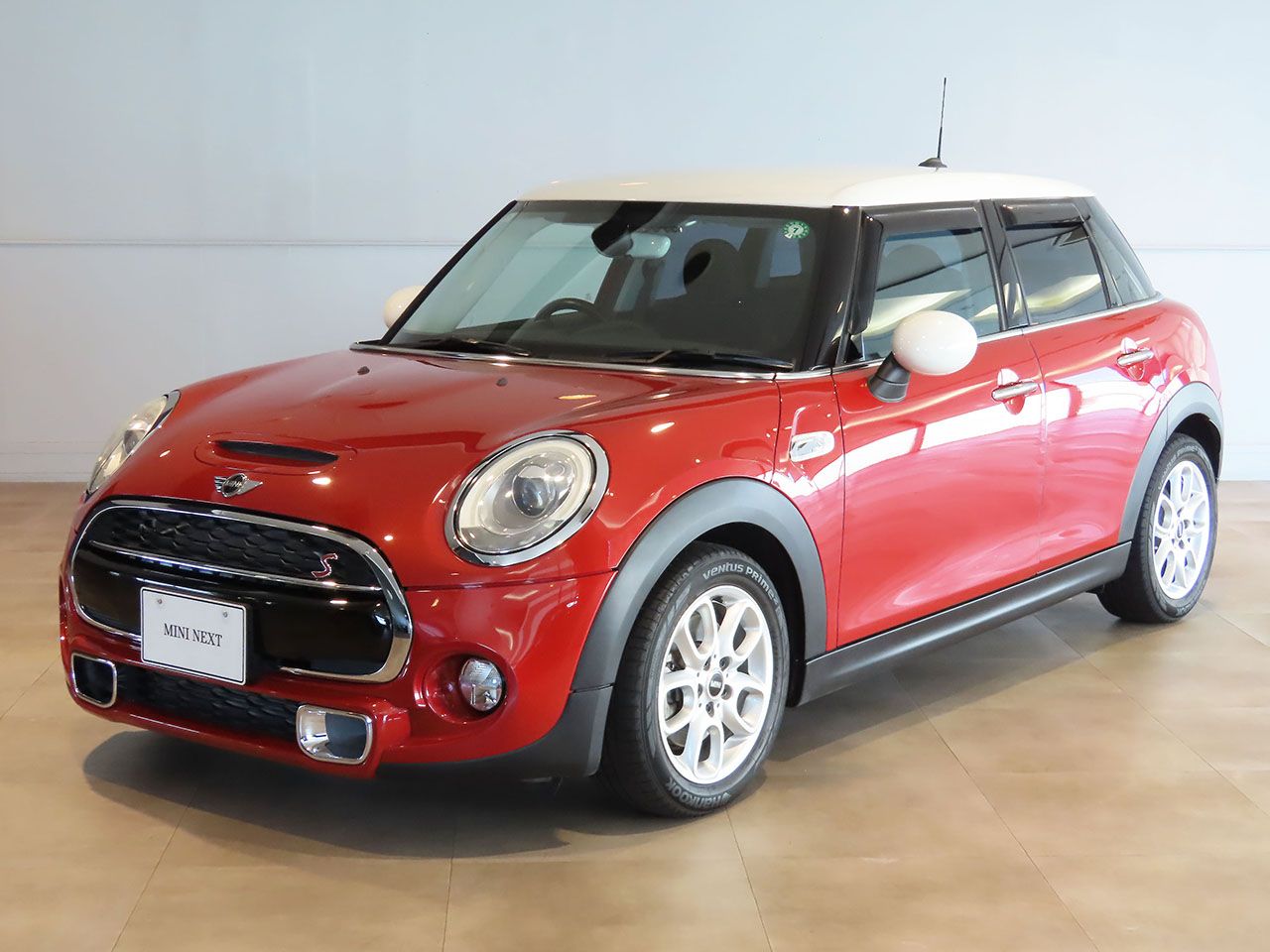 MINI COOPER S 5 DOOR