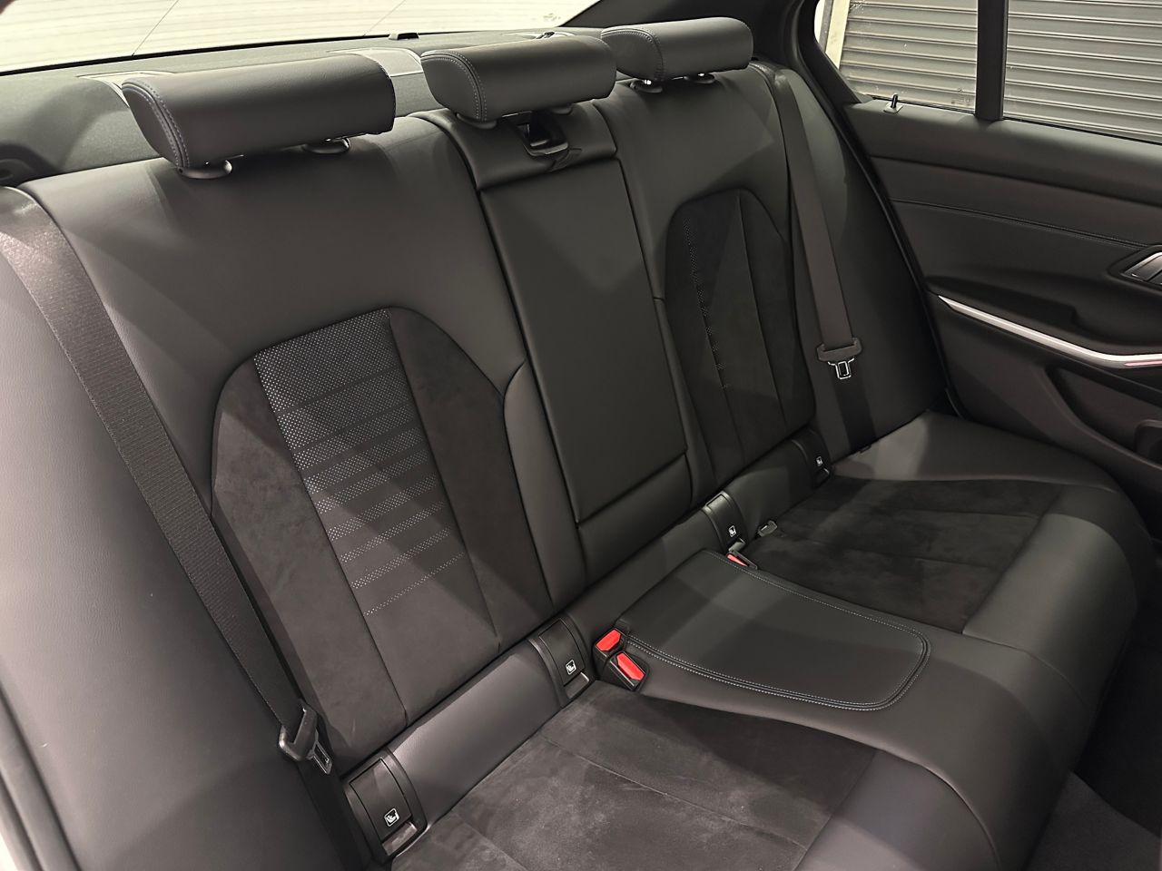 320d xDrive Berline RHD