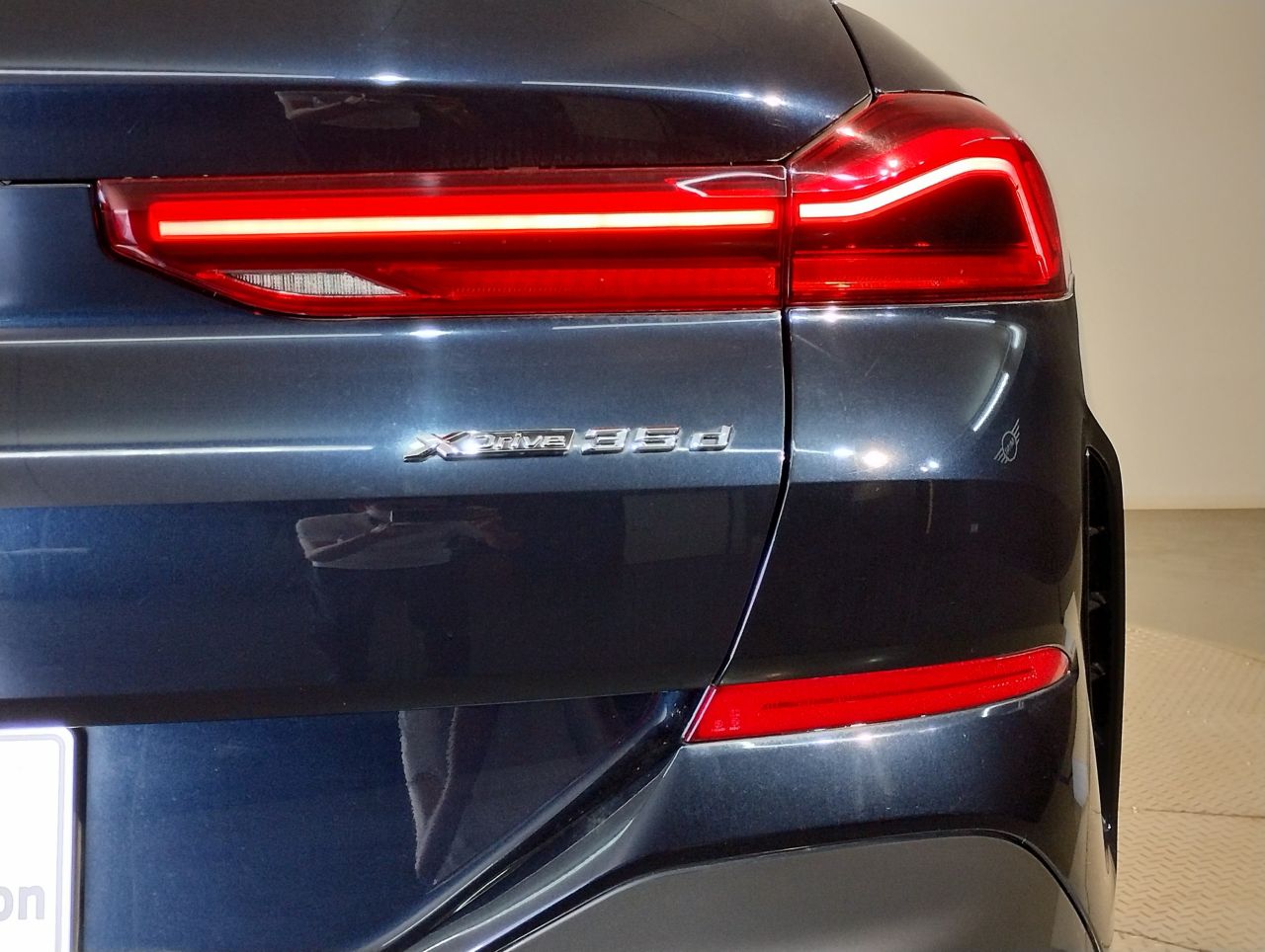 X* xDrive30d RHD