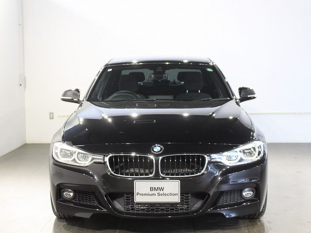 318I SEDAN RHD