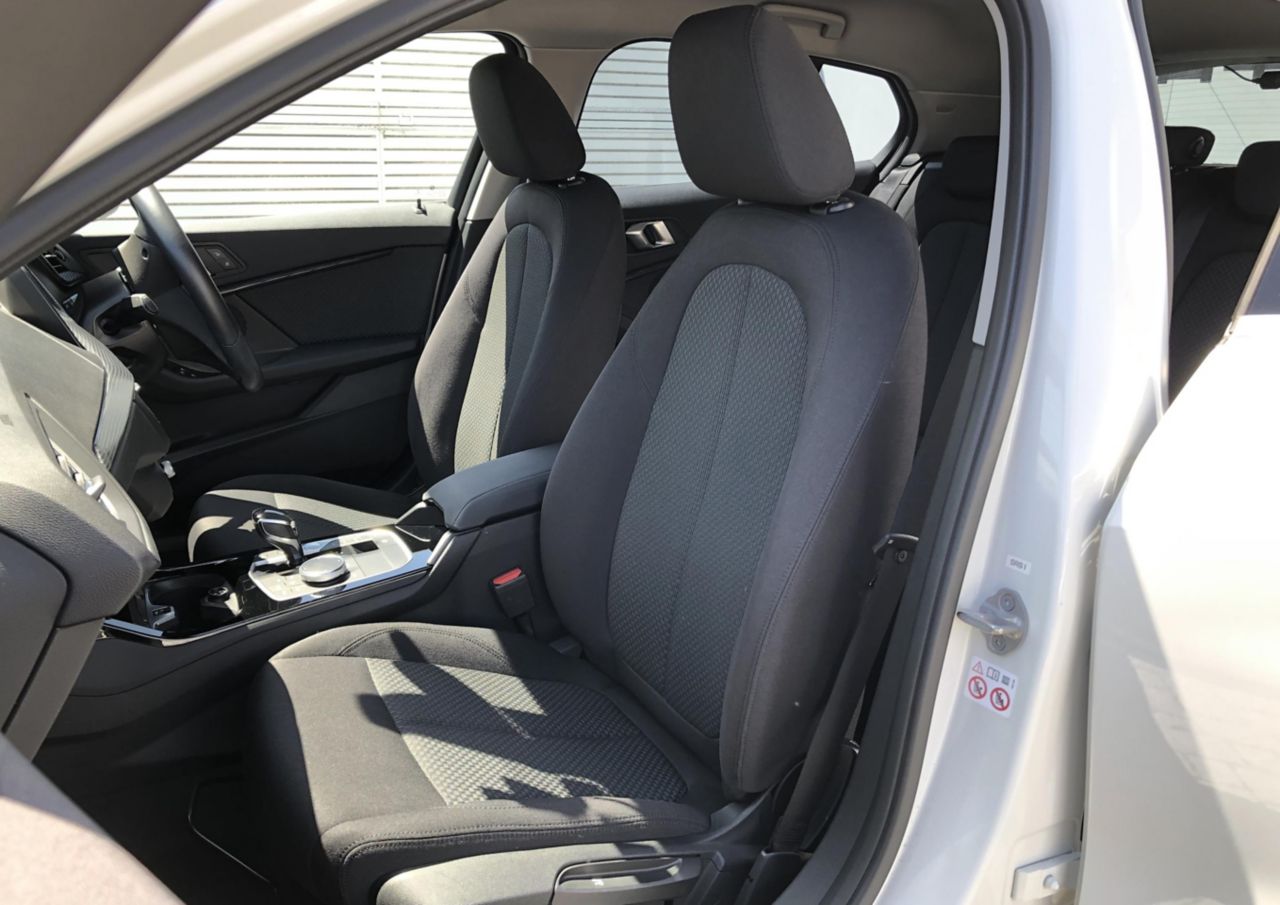 F40 118d Sports Hatch 5-door B47 2.0d