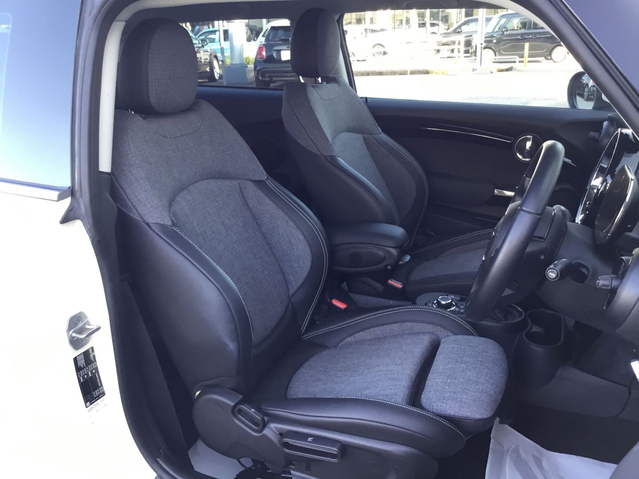 MINI Cooper F56 RHD