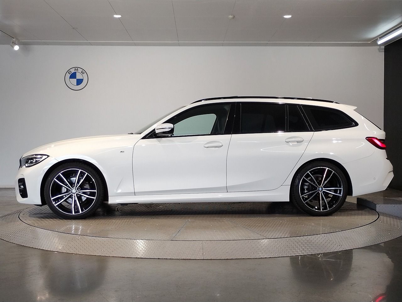 G21 320d xDrive Touring RHD