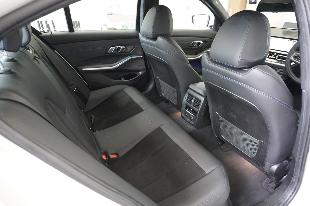 G20 330i Saloon RHD MX