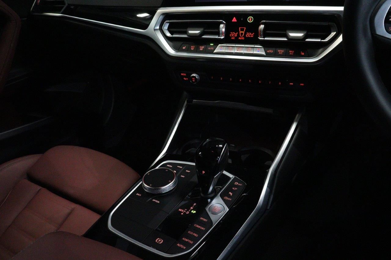 M240i xDrive Coupé RHD