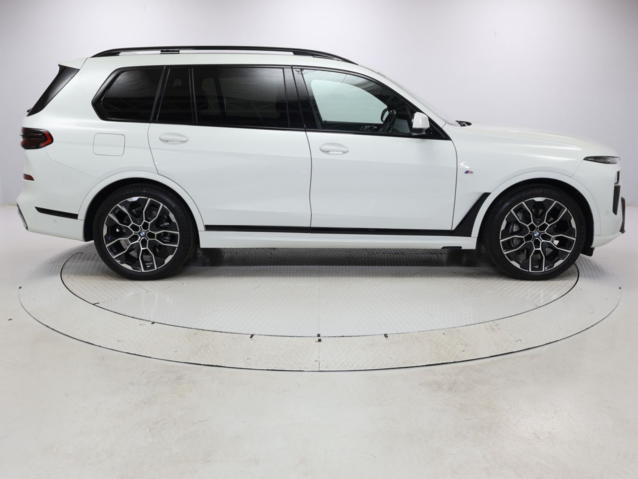 X7 xDrive40d RHD US