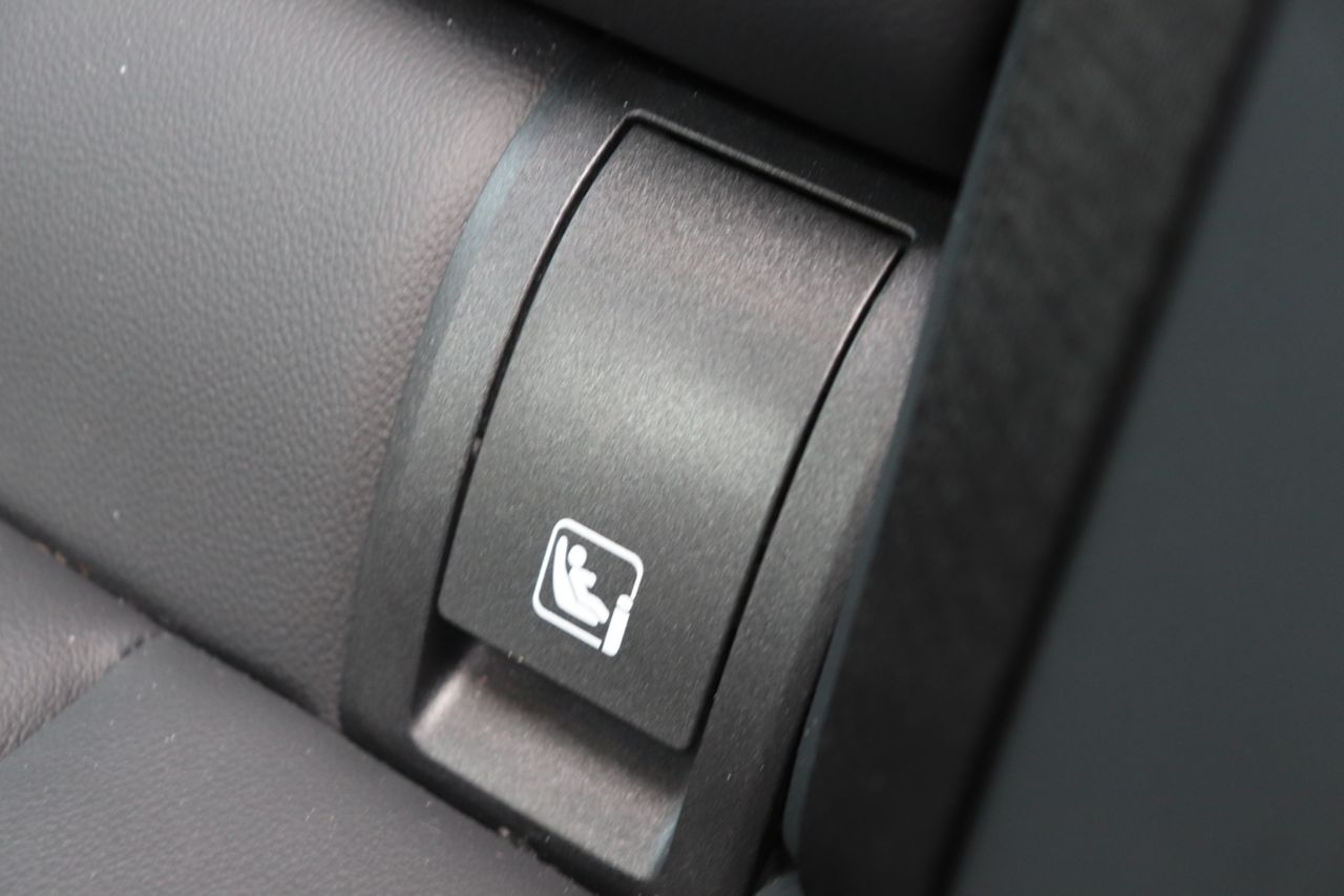 G20 320d xDrive RHD Saloon