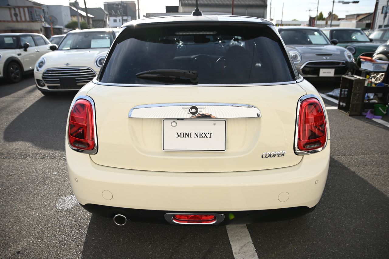 F55 MINI Cooper 5-Door Hatch LCI