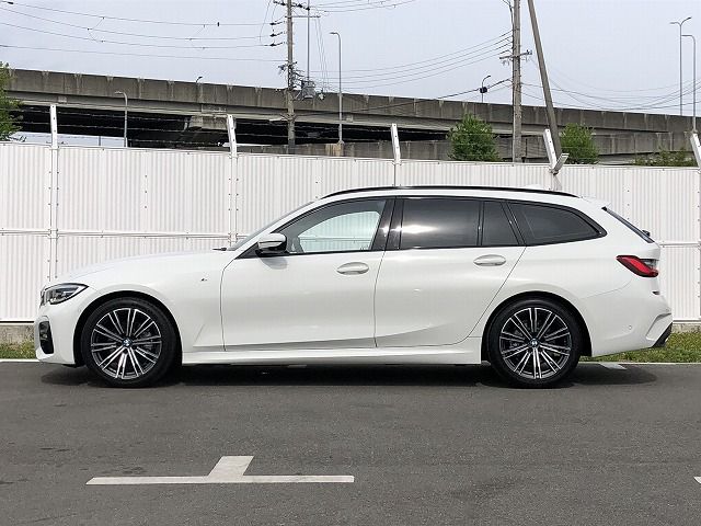 G21 320i RHD