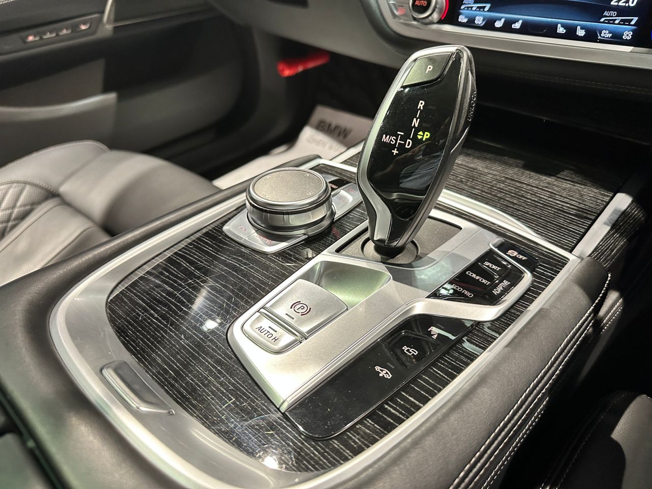G20 320d xDrive RHD Saloon