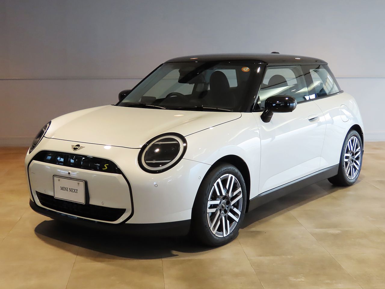 THE NEW ALL-ELECTRIC MINI COOPER SE