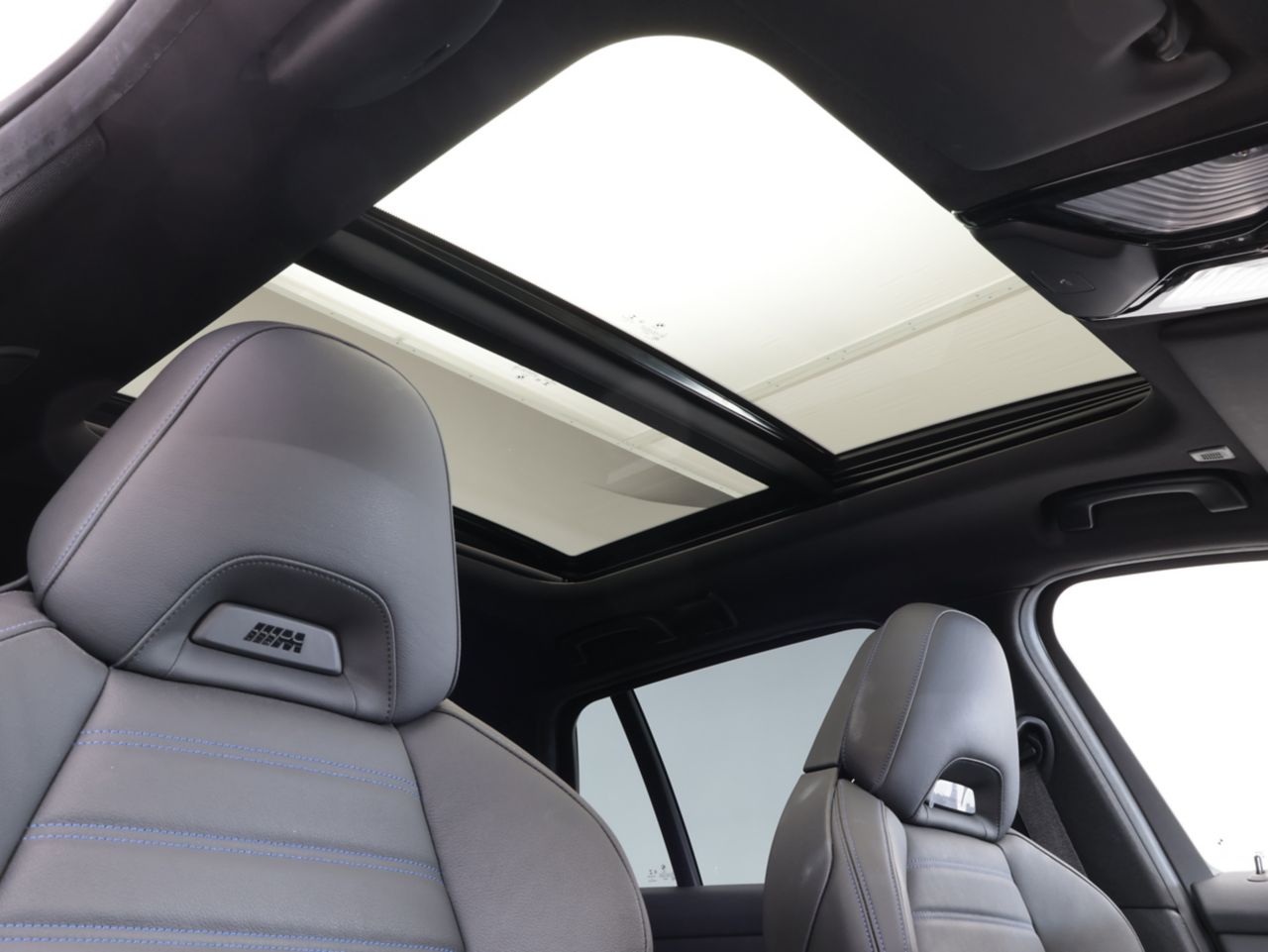 G21 M340i xDrive Touring LCI RHD