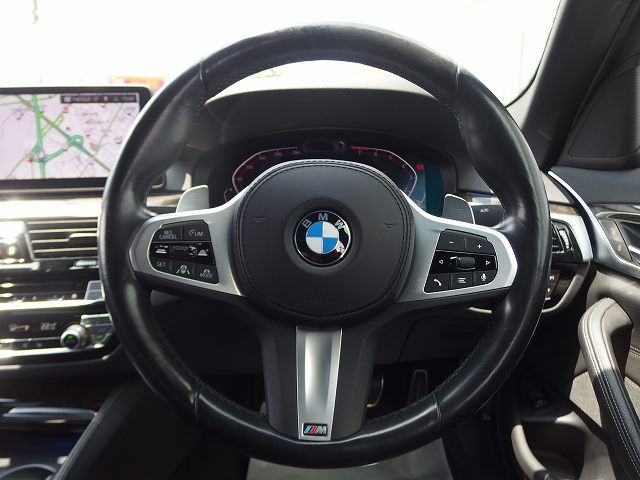 520i Sedan RHD