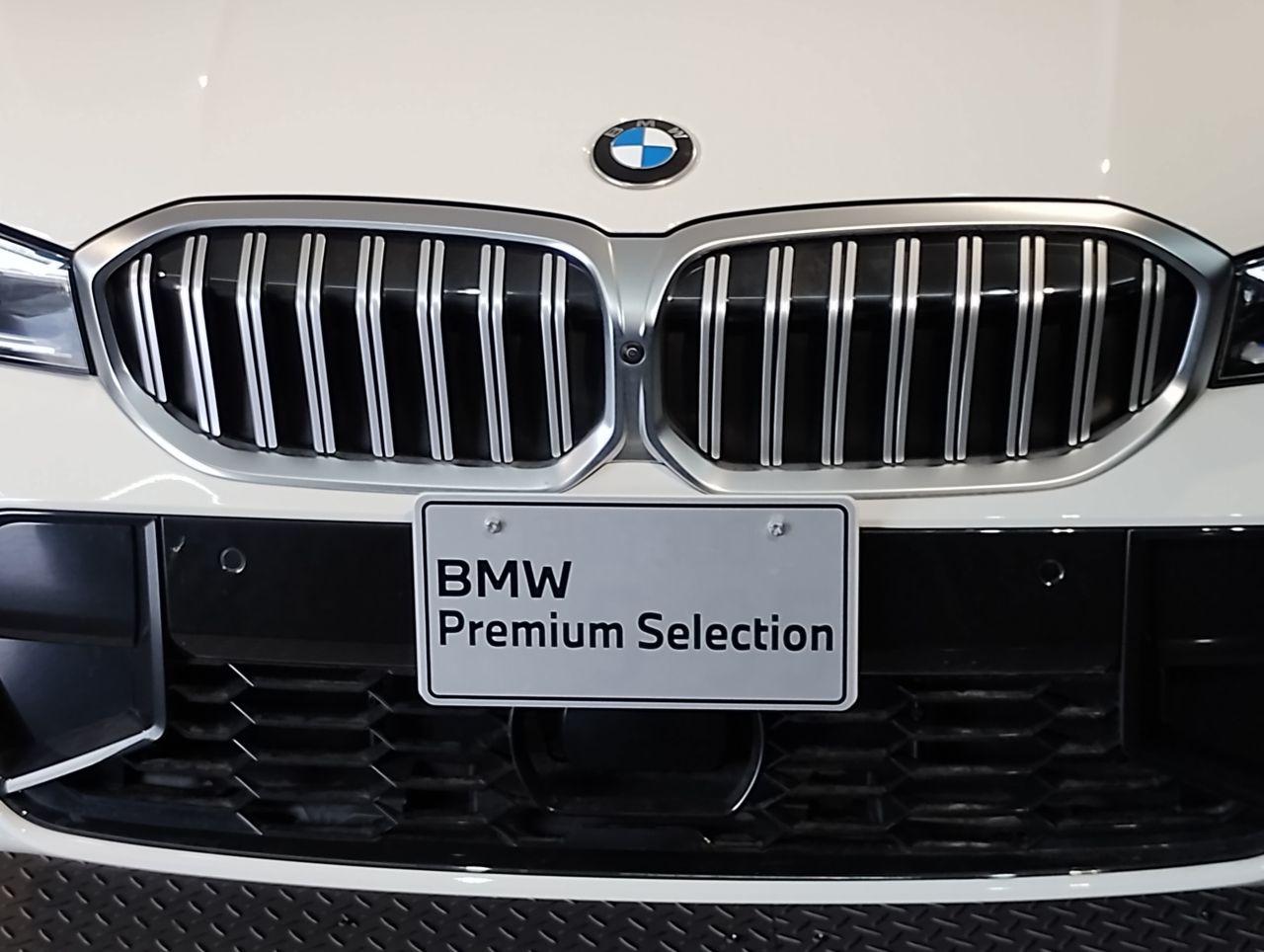 G20 320i Saloon LCI RHD MX