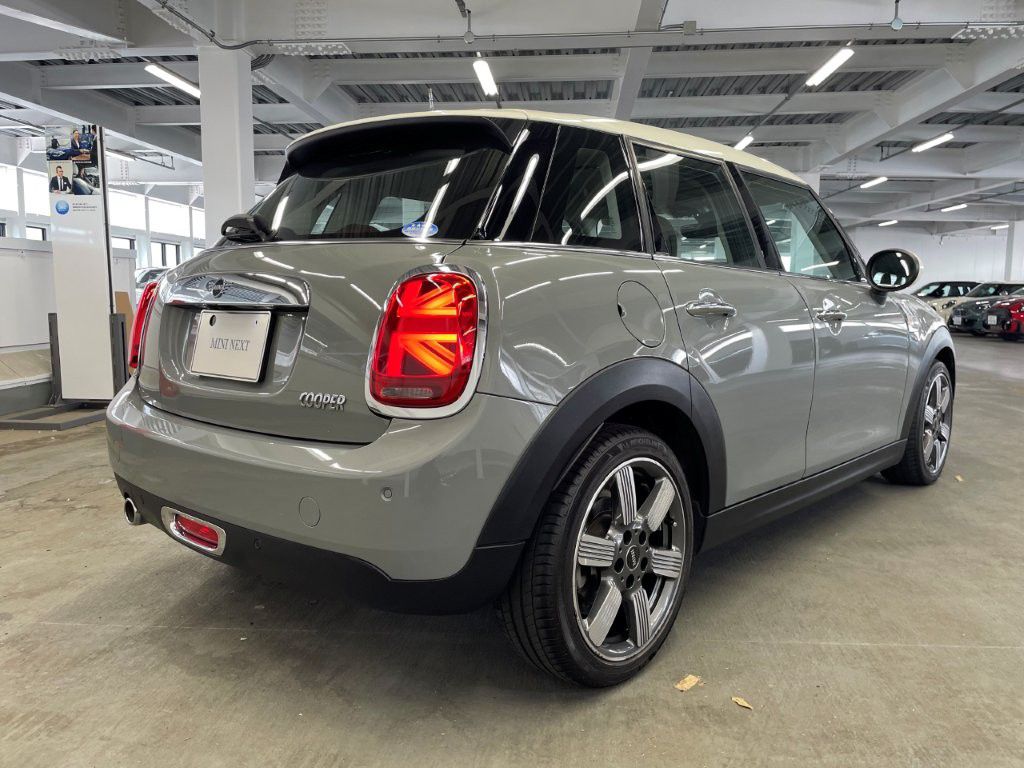 F55 MINI Cooper 5-Door Hatch LCI