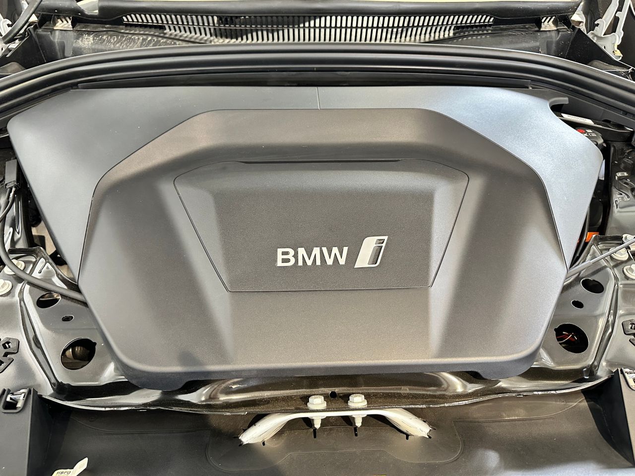 U11 iX1 xDrive30