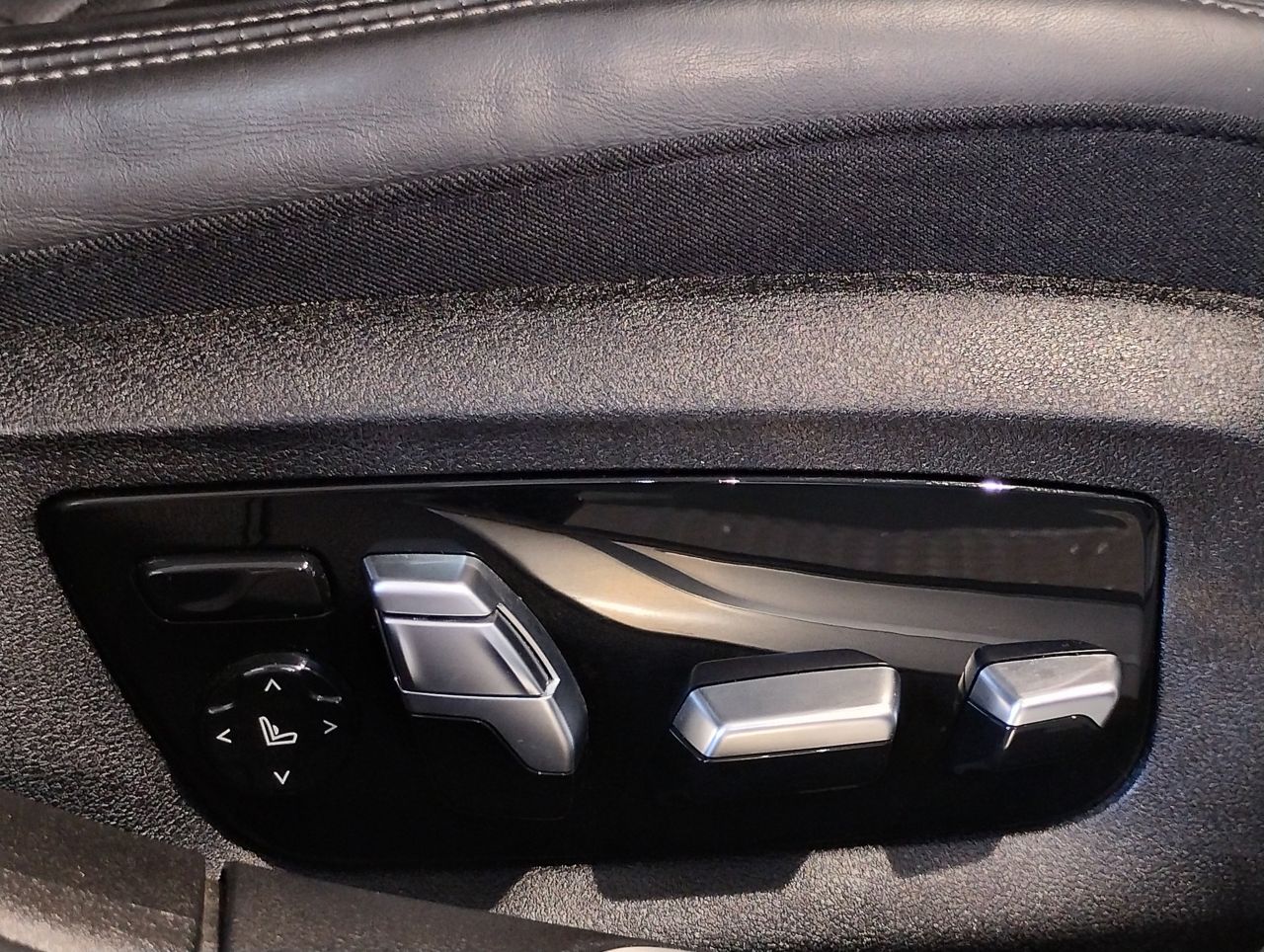 G12 740Li Saloon LCI