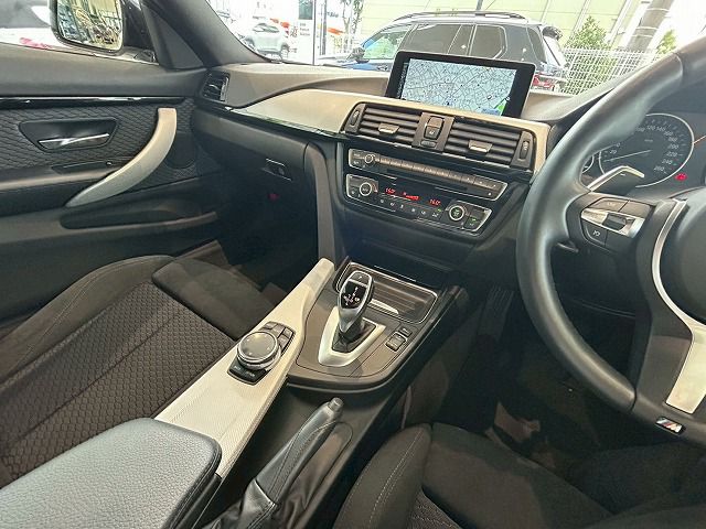 420I COUPE RHD