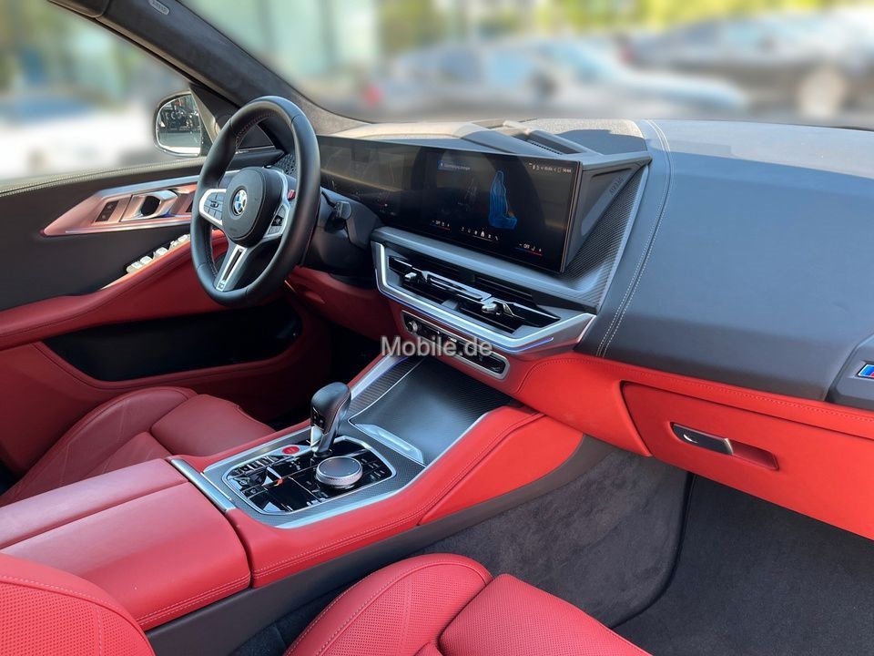 BMW XM