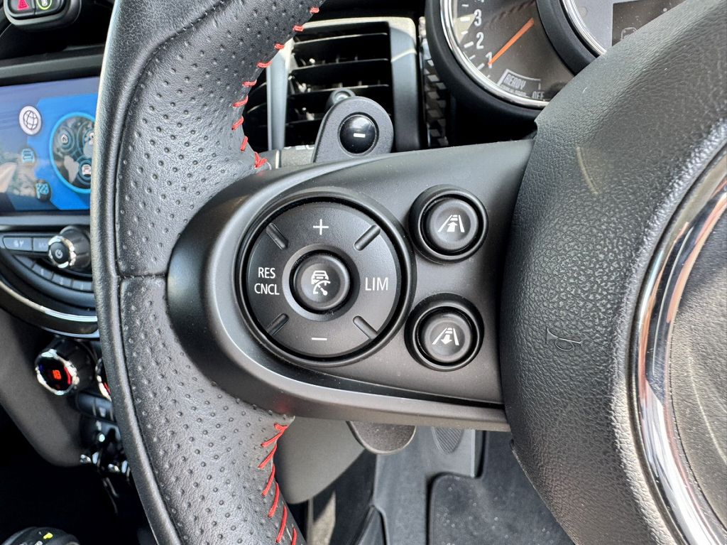 F55 COOPER S D(AT)