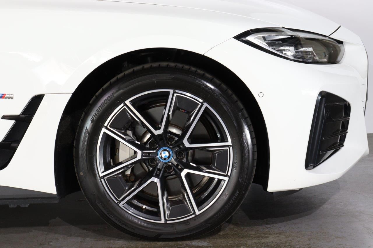 G26 i4 eDrive35 RHD