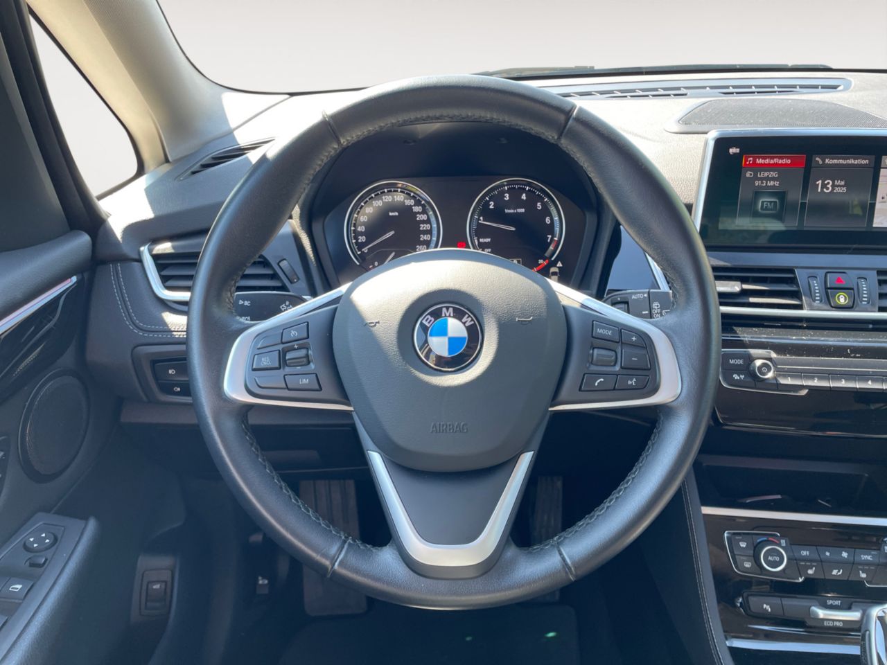 BMW 218