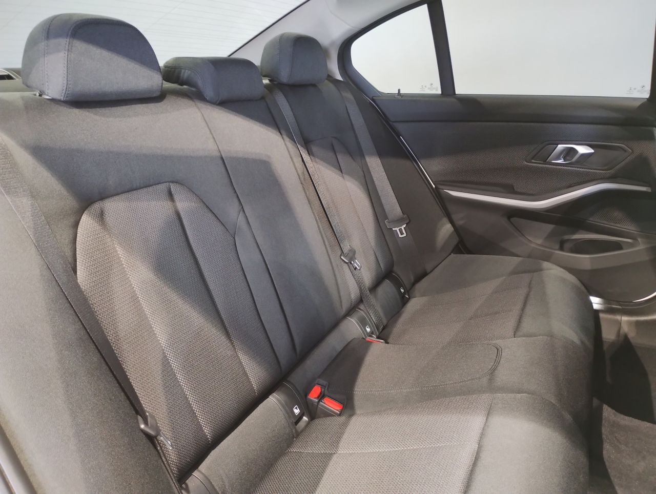 G20 320i Saloon RHD TU