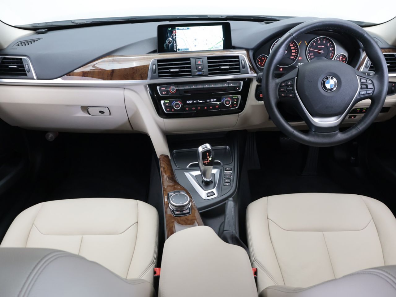 330E IPERFORMANCE SEDAN RHD