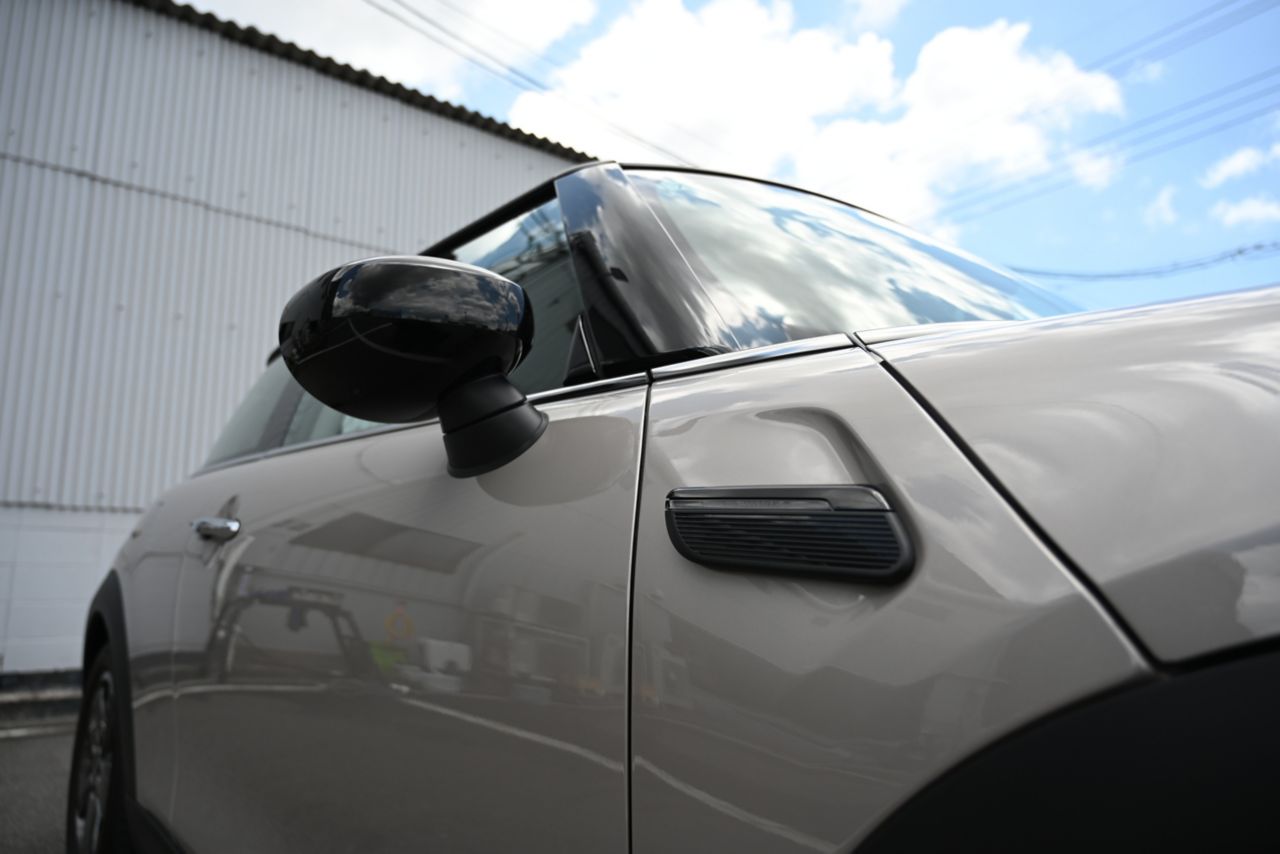 MINI Cooper F56 RHD