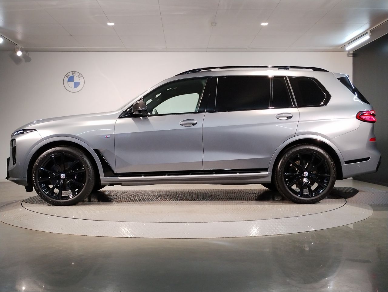 X7 xDrive40d RHD US