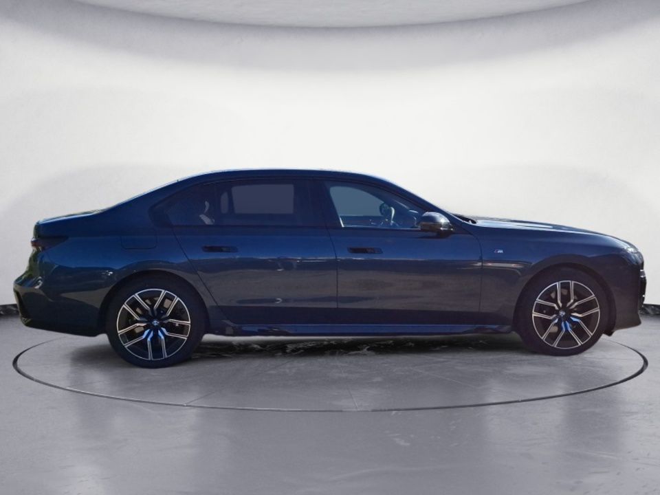 BMW 740