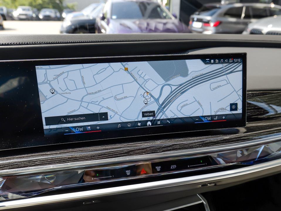BMW 740