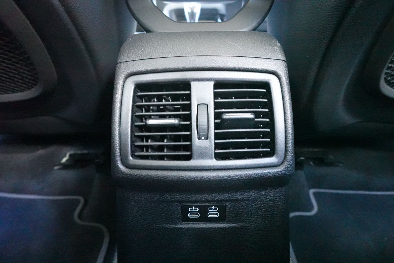 X1 sDrive18i RHD