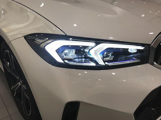 320d xDrive Berline RHD
