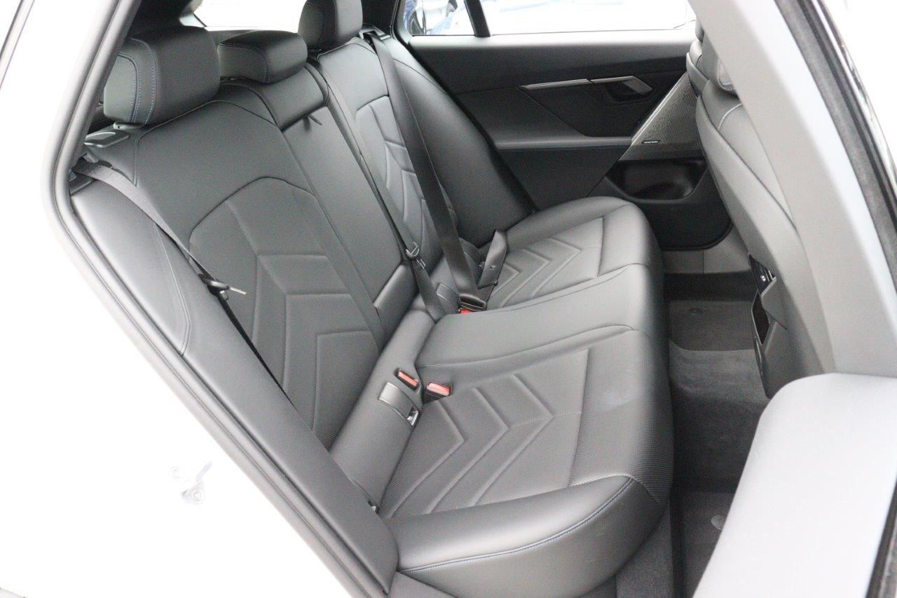 BMW i5 eDrive40 M Sport RHD