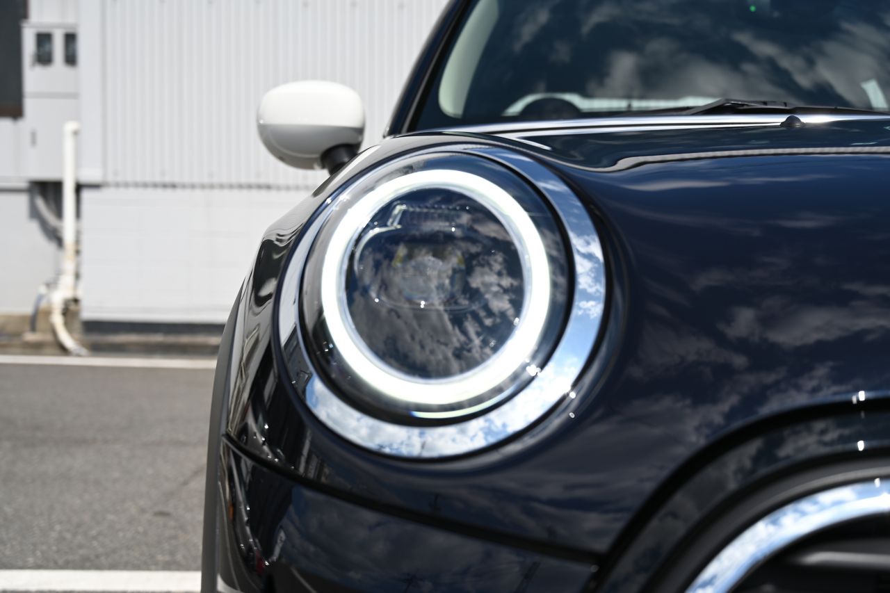 MINI Cooper F56 RHD