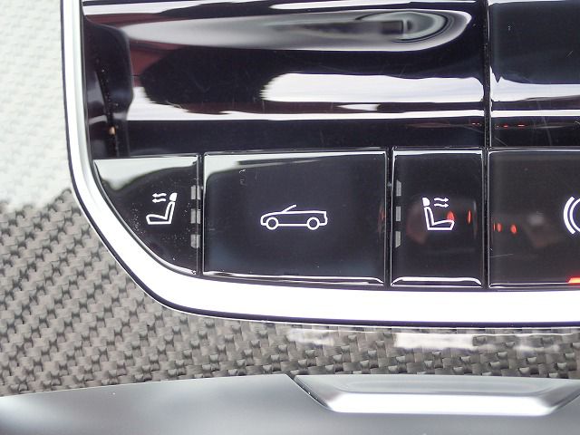 F91 M8 Competition Convertible S63 4.4i