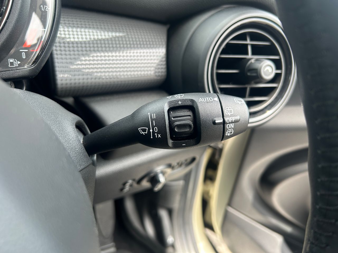 F56 MINI Cooper 3-Door Hatch LCI