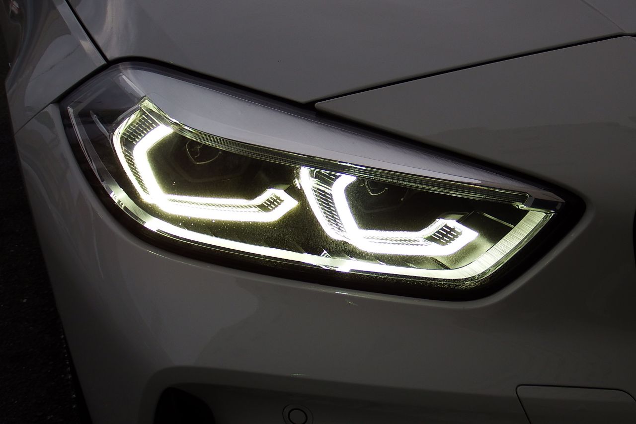 F40 118d Sports Hatch 5-door B47 2.0d