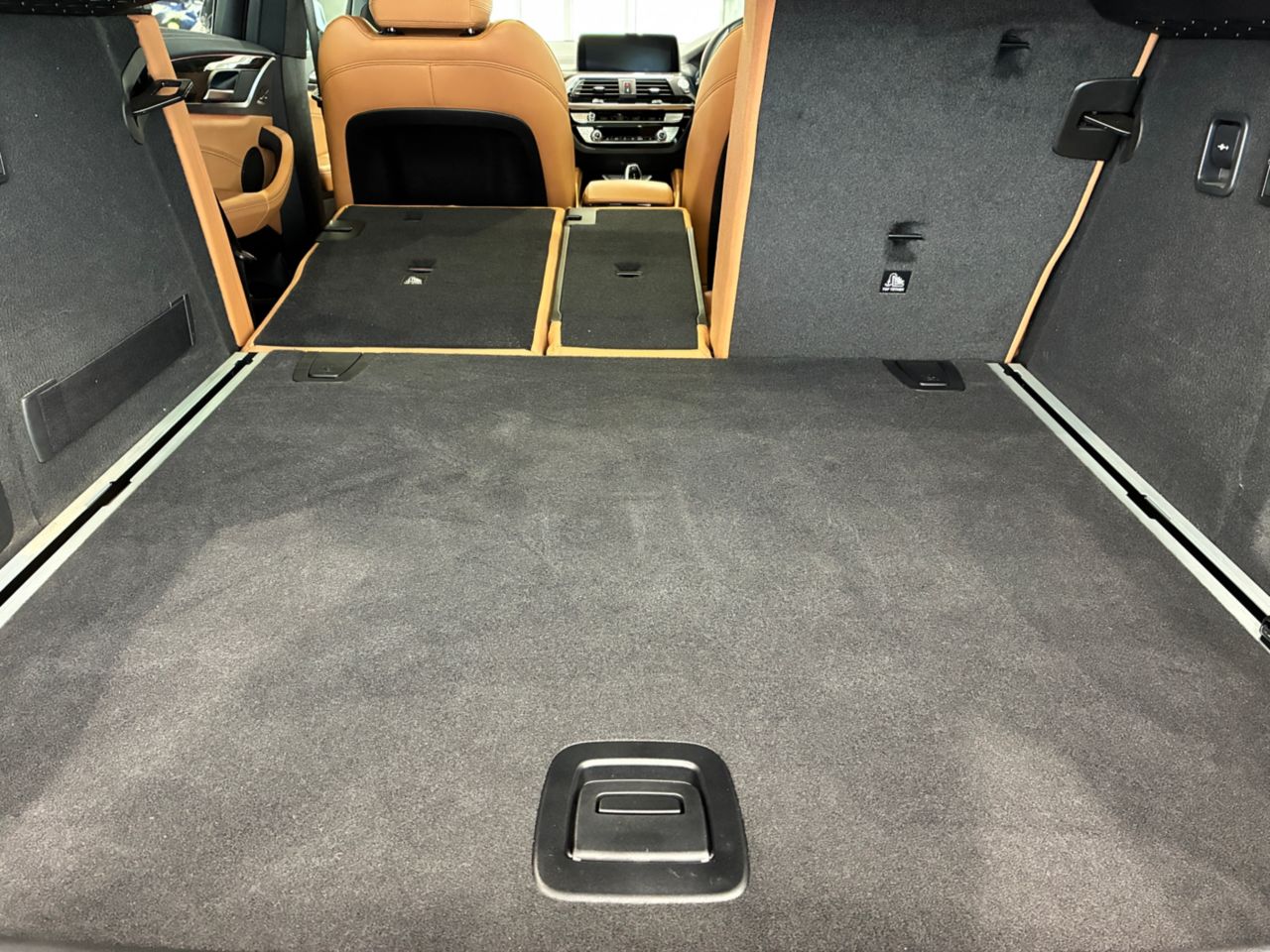 X4 M40i RHD