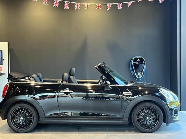 F57 MINI Cooper Convertible LCI