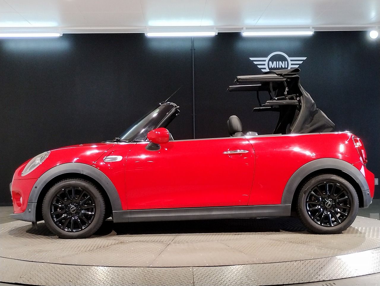 F57 MINI Cooper Convertible LCI