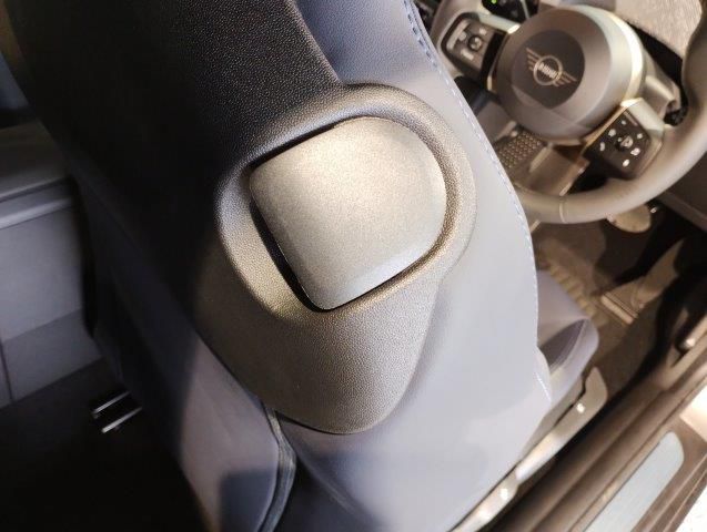 F66 MINI Cooper C 3Dr