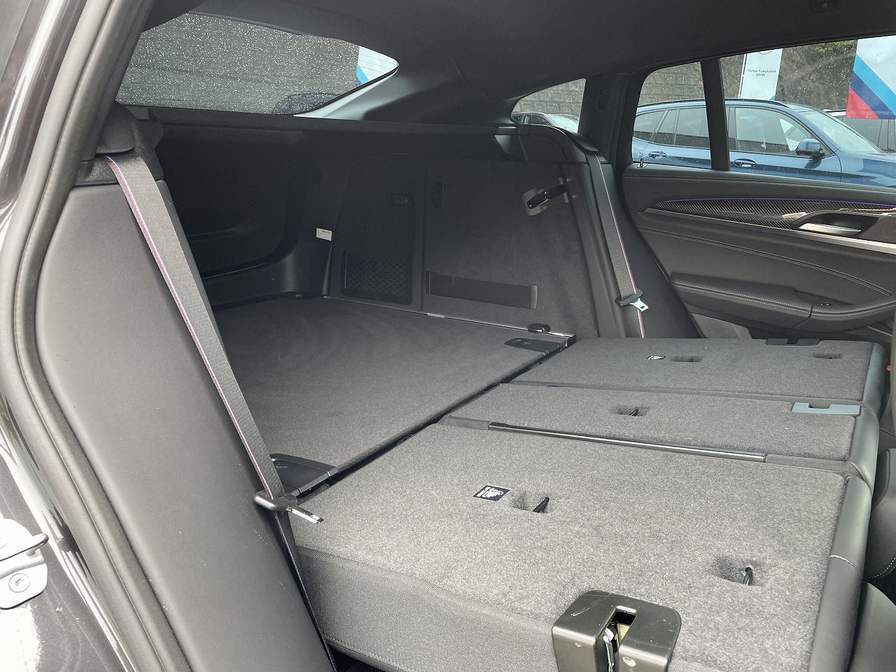 X4 M RHD